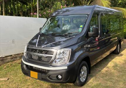 Urbania 17-Seater